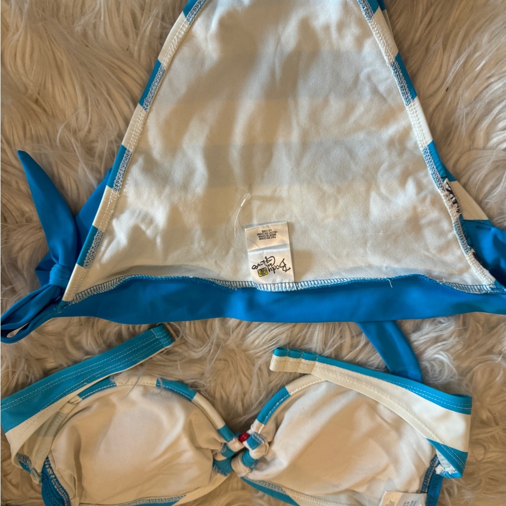 A medium and large body glove bikini Set